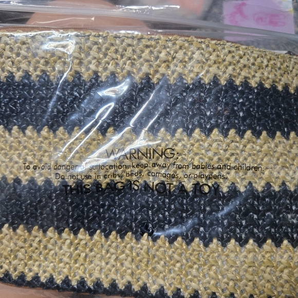Thirty-One Navy and Tan Rubie Mini Straw Bag - Picture 1 of 3